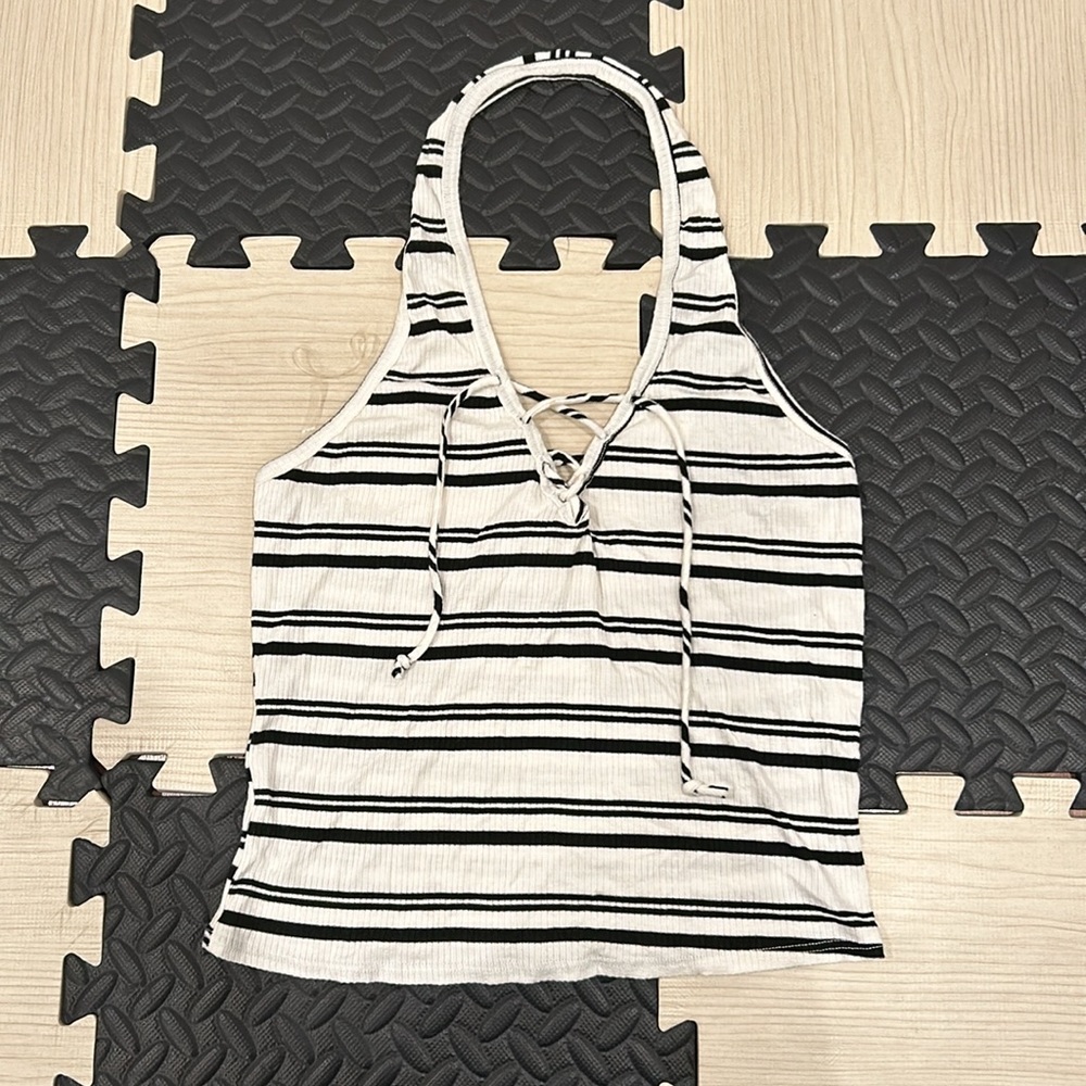 Tillys white and black striped halter stretchy full tilt brand size large NWT